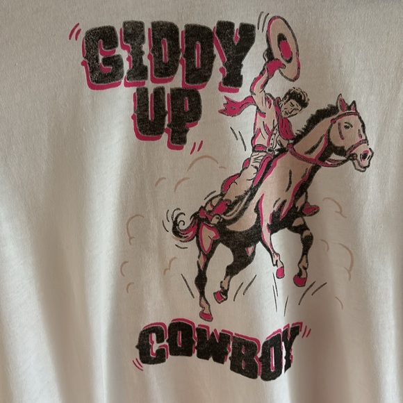 NWT Wildfox • ‘Giddy up Cowboy’ Ryan EX BF graphic tee - Picture 3 of 8